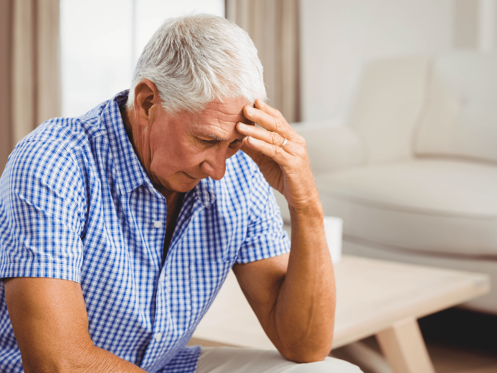 AVC : reconnaître les signes d’alerte et agir rapidement pour protéger la santé des seniors